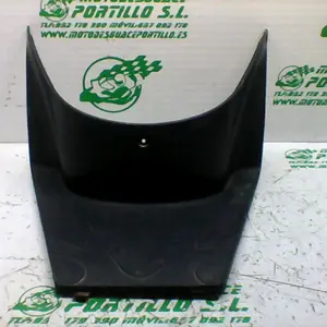 Foto de Tapa batería Honda SH 125 00-04 referencia 382-22-39366 foto 4