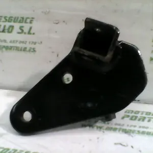 Foto de Estribera delantera derecha Suzuki Marauder 125 referencia 46-19-17650 foto 5