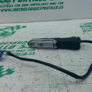 Foto de Intermitente trasero derecho Kawasaki Z 900 referencia 6-24-47510 foto 1