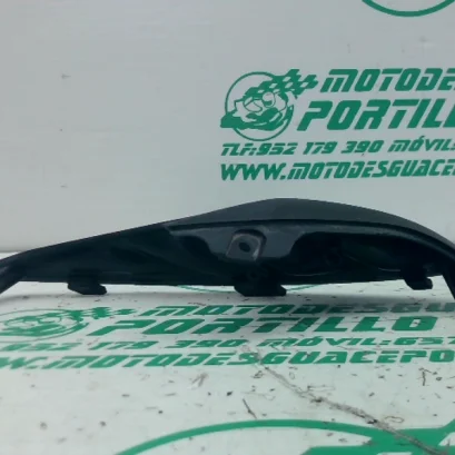 Foto de Embellecedor de carcasa delantera derecha Kymco MILER 125I referencia 151-24-48070