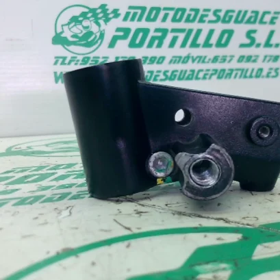 Foto de Soporte de maneta trasera Piaggio liberty 125 i 2023 referencia 60-26-49215