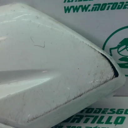 Foto de Carcasa delantera izquierda Yamaha N MAX 125 referencia 394-23-46323