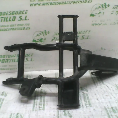 Foto de Soporte de motor Suzuki MARAUDER 125I referencia 227-18-15655