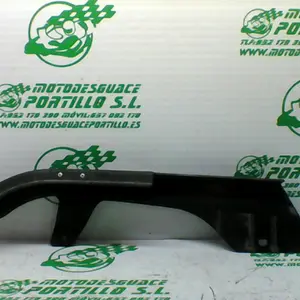 Foto de Cubre cadena Suzuki Intruder 250 referencia 391-23-46928 foto 5