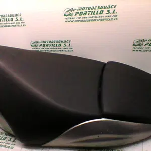 Foto de Asiento Derbi Predator 50 referencia 138-18-27505 foto 3