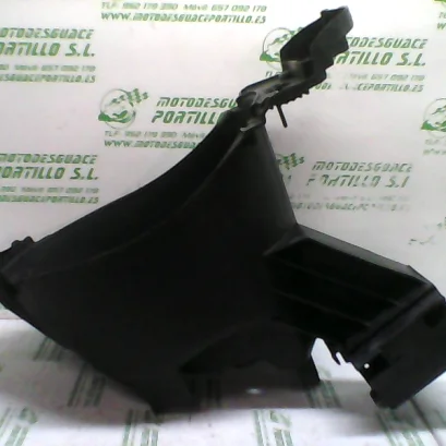 Foto de Porta-casco Yamaha axis cosmos 50 referencia 199-19-39251