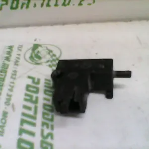 Foto de Sensor de embrague Suzuki gsx600F referencia 156-16-11350