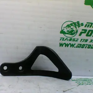 Foto de Protector de estribera delantera derecha Suzuki Intruder 250 referencia 45-22-32936 foto 2