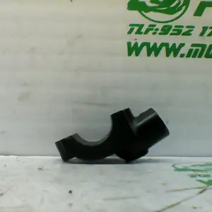 Foto de Soporte de retrovisor derecho Suzuki Intruder 250 referencia 391-23-46966 foto 3
