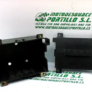 Foto de Caja batería Kymco Super Dink 125 referencia 100-22-36556 foto 4