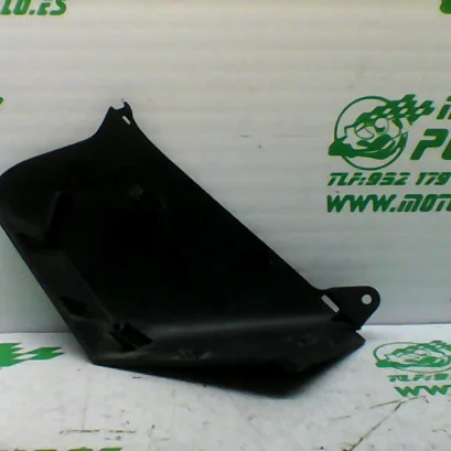 Foto de Embellecedor de cabezón izquierdo Yamaha XMAX 250 referencia 431-21-32480