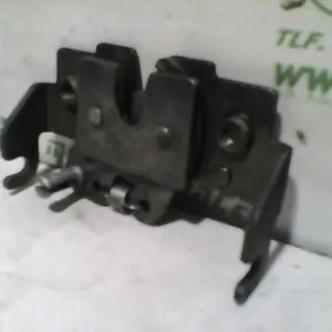 Foto de Cerradura del asiento Piaggio X9 500 referencia 201-16-2590
