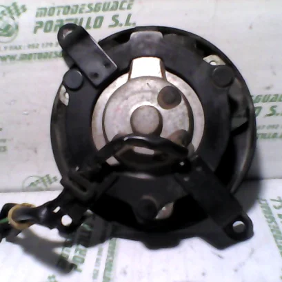 Foto de Ventilador del radiador Honda Forza 250 referencia 234-18-16130