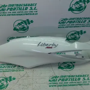 Foto de Carcasa lateral trasera izquierda Piaggio liberty 125 i 2023 referencia 60-26-49253 foto 6