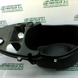 Foto de Porta-casco Piaggio FLY 125 4T referencia 75-19-18283 foto 3