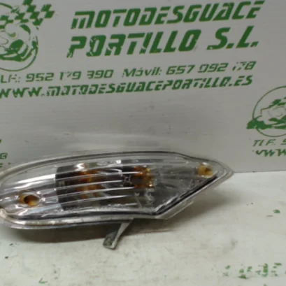 Foto de Intermitente trasero izquierdo Kymco Grand dink 125 referencia 166-20-36171