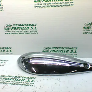 Foto de Embellecedor de tapa depósito de gasolina Kymco VENOX 250 referencia 154-19-20790 foto 5
