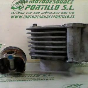 Foto de Cilindro y pistón Peugeot tweet 125 referencia 20-16-48948 foto 14