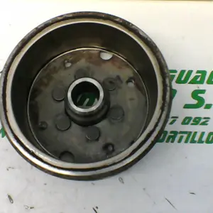 Foto de Plato magnetico Peugeot tweet 125 referencia 285-23-45425 foto 16
