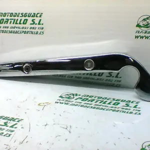 Foto de Cubre cadena Suzuki Marauder 250 referencia 193-21-33264 foto 11