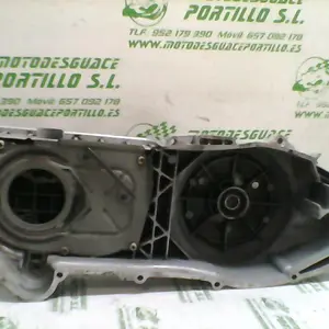 Foto de Tapa de cárter Vespa Granturismo 125 referencia 426-22-44628 foto 1