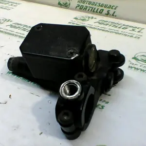 Foto de Bomba de freno delantero Piaggio Beverly 125 referencia 249-22-38643 foto 2