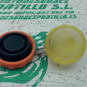 Foto de Depósito del líquido de frenos Honda CB 750 referencia 346-23-47477 foto 2