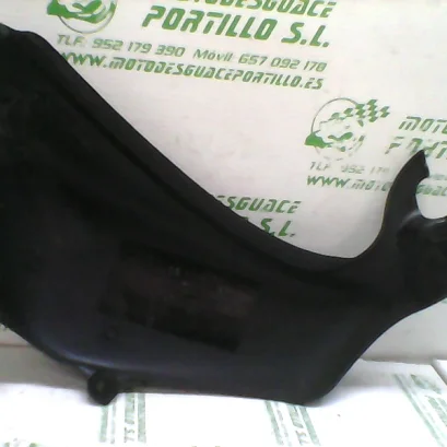 Foto de Carcasa lateral derecha Kawasaki Vulcan 500 referencia 81-17-11024