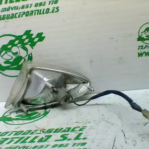 Foto de Intermitente delantero derecho Kymco Grand dink 125 referencia 166-20-36174 foto 7
