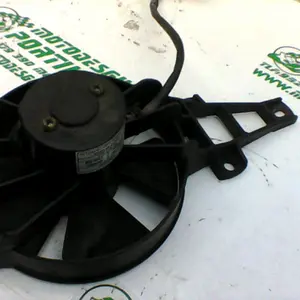 Foto de Ventilador del radiador Piaggio X8 125 referencia 86-19-18726 foto 4