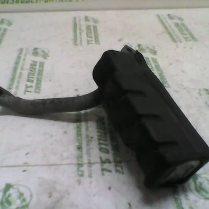 Foto de Reposapies trasero derecho Honda Dylan 125 referencia 21-18-11528