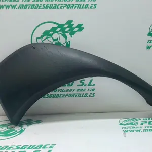 Foto de Embellecedor de carcasa delantera derecha Yamaha TRICITY 125I referencia 307-21-35540 foto 2