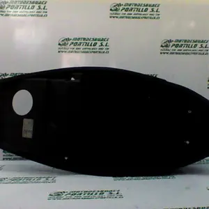 Foto de Porta-casco Kymco Agility city 125 referencia 409-21-32253 foto 5