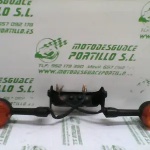 Foto de Intermitentes delanteros Honda SKY 50 referencia 161-17-10753 foto 2