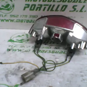 Foto de Piloto trasero Peugeot Ludix 50 referencia 168-19-30397 foto 9