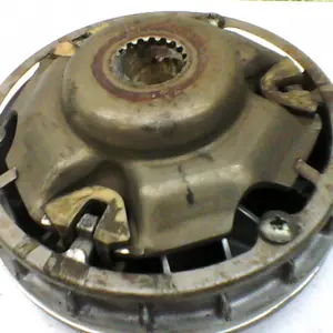 Foto de Variador Suzuki SIXTEEN 125 referencia 281-18-19674 foto 3