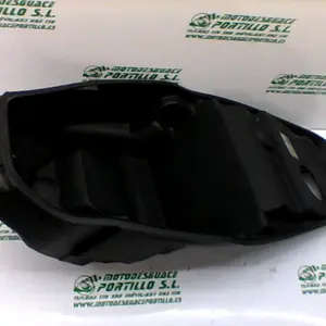 Foto de Porta-casco Kymco Agility city 125 referencia 409-21-32253 foto 8