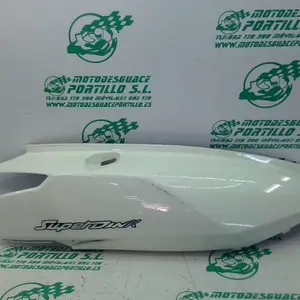 Foto de Carcasa lateral trasera derecha Kymco super dink 300 i referencia 367-19-43539 foto 5