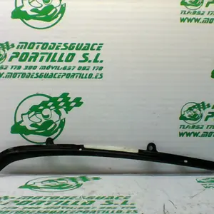 Foto de Embellecedor del frontal Piaggio MP3 YOURBAN 300 LT referencia 440-21-36773 foto 6