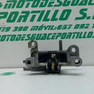 Foto de Cerradura del asiento Kymco Agility 50 referencia 107-21-35099 foto 4