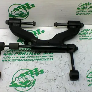 Foto de Soporte de motor Yamaha XMAX 250 referencia 213-19-37357 foto 3