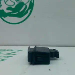 Foto de Interruptor de claxon Kymco MILER 125I referencia 151-24-48061