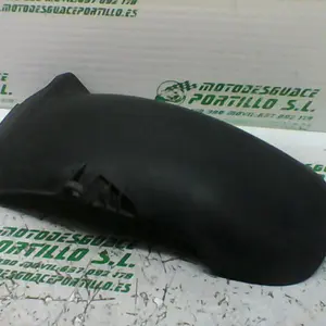 Foto de Guardabarro trasero Honda PS 125 referencia 106-24-47702 foto 6