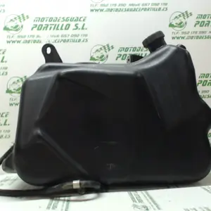 Foto de Deposito gasolina Piaggio X9 125 referencia 244-19-24211 foto 8