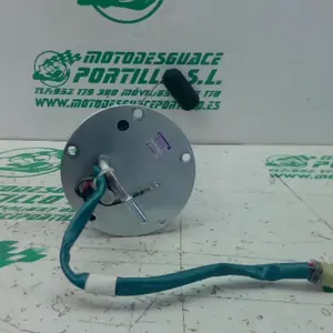 Foto de Bomba gasolina Kawasaki Z 900 referencia 6-24-47529