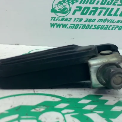 Foto de Reposapies trasero izquierdo Piaggio LIBERTY 125 3V referencia 155-22-46679