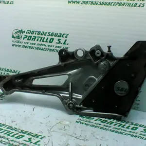 Foto de Estribera trasera derecha Honda CBF 250 referencia 214-19-23295 foto 2