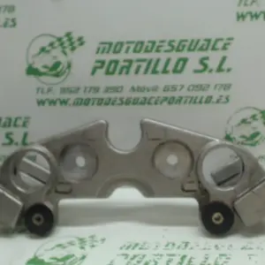 Foto de Embellecedor de tija superior Suzuki GS 500 E referencia 122-16-6103