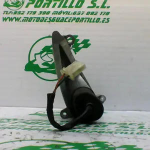 Foto de Intermitente delantero izquierdo Honda SH 125 00-04 referencia 382-22-39365 foto 3