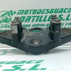 Foto de Tija superior Yamaha YBR 125 referencia 124-22-35385 foto 2